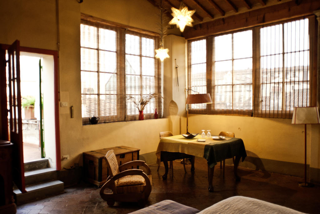 Le Tre Stanze, Florence